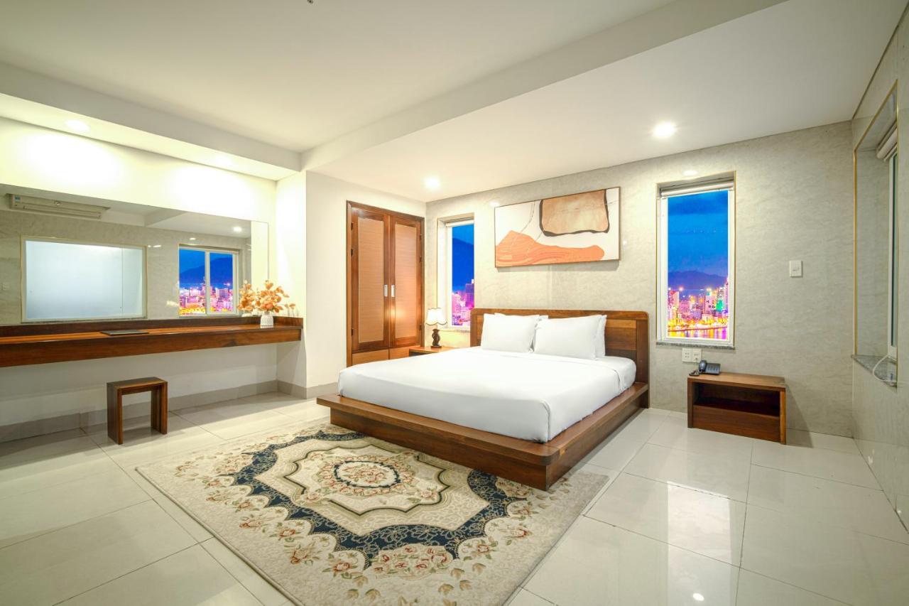 Emerald Boutique Hotel Danang Esterno foto